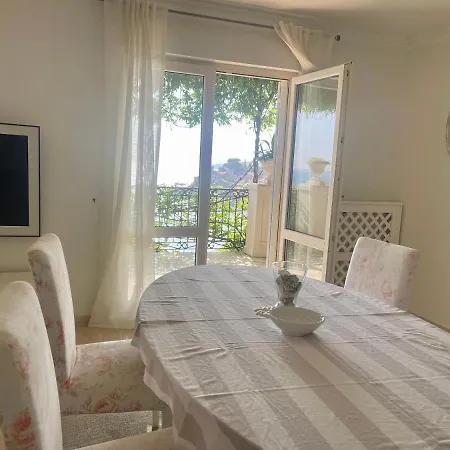 Apartments St Stefan 斯韦蒂·斯特凡 外观 照片